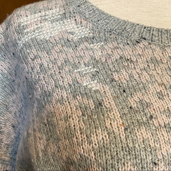 WILDFOX Built In A Day Gray Distressed Sweater XS - Picture 6 of 12